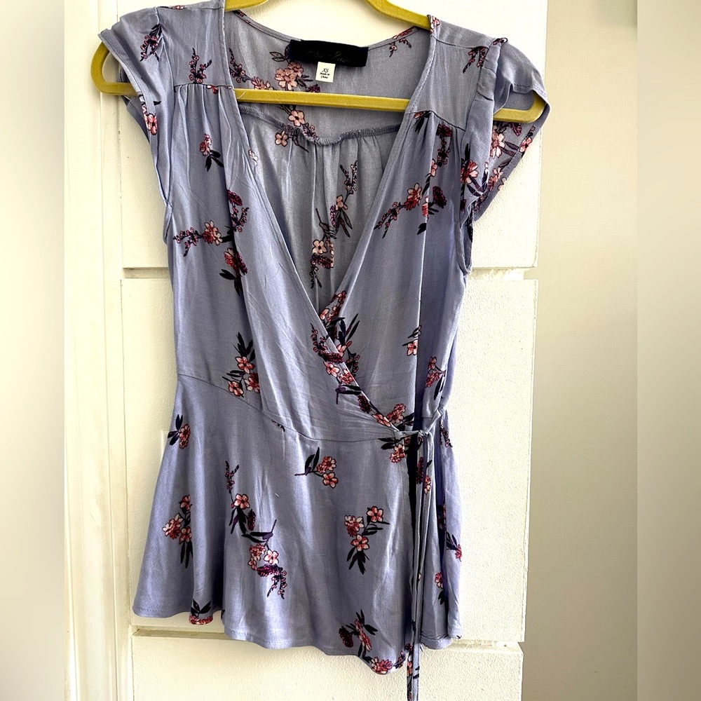 Francesca’s blue rain faux wrap tie peplum XS
